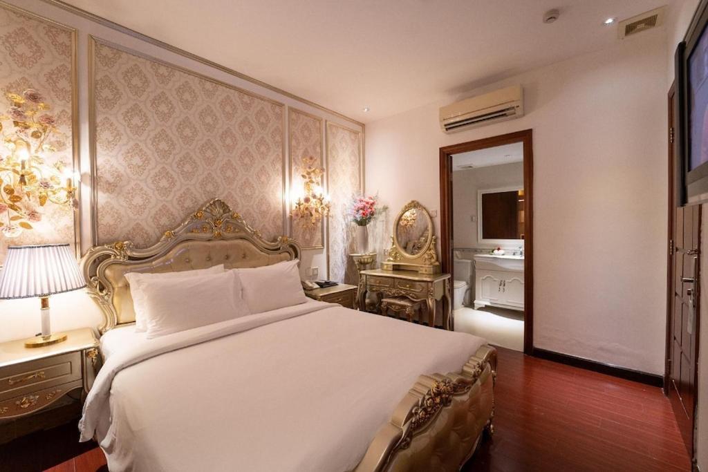The White Hotel 8A Thai Van Lung Ciudad Ho Chi Minh  Exterior foto