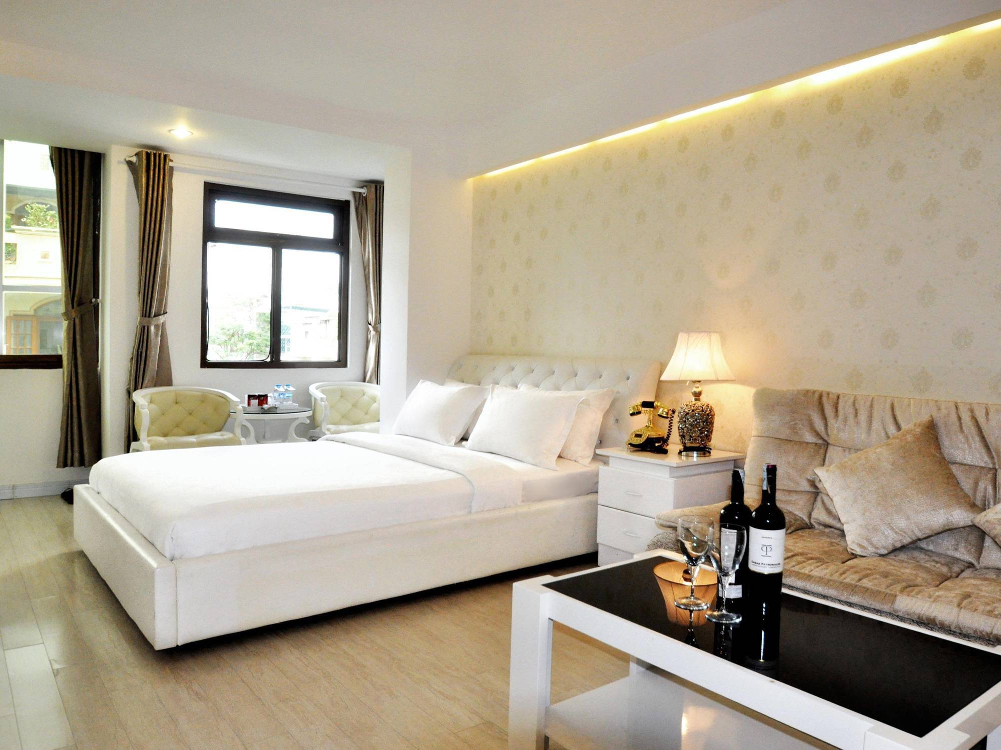 The White Hotel 8A Thai Van Lung Ciudad Ho Chi Minh  Exterior foto